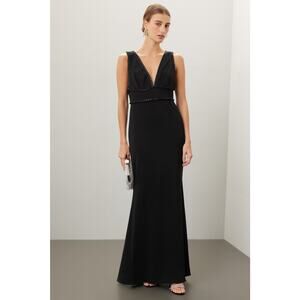 Badgley Mischka Pleated Trim Black V-Neck Sleeveless Mermaid Sheath Gown Size 0